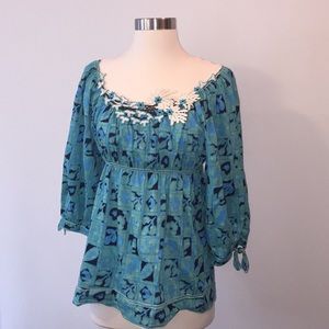 Chelsea & Violet Floral blue dress top size M